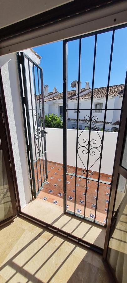 Maison Marbella Proche De La Mer Luaran gambar