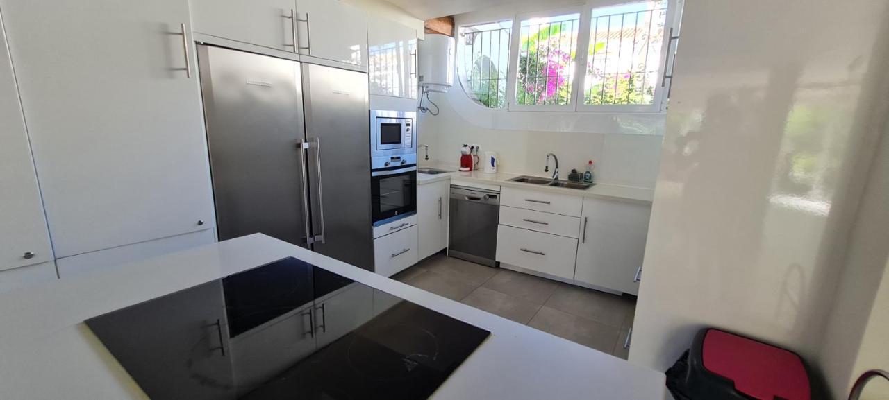 Maison Marbella Proche De La Mer Luaran gambar