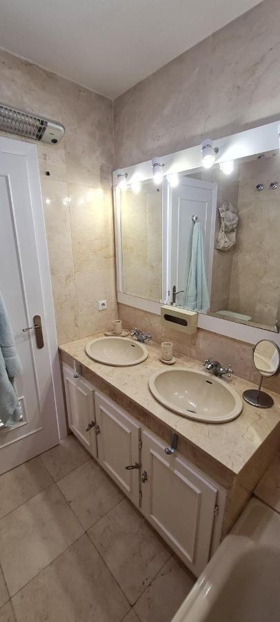 Maison Marbella Proche De La Mer Luaran gambar